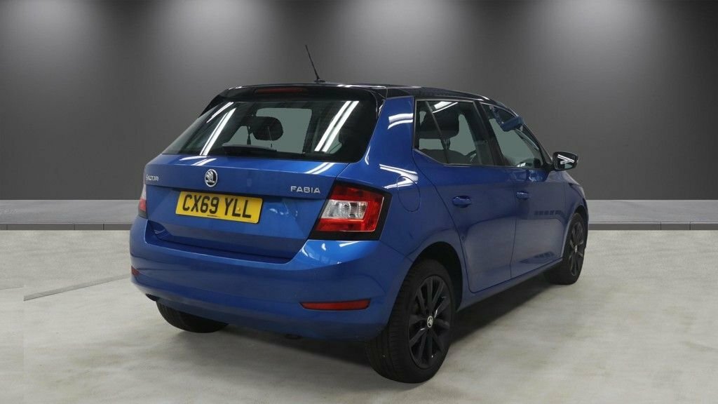 Skoda Fabia 1.0 Mpi 75Ps Se Ss 5-Dr Hatchback Black #4