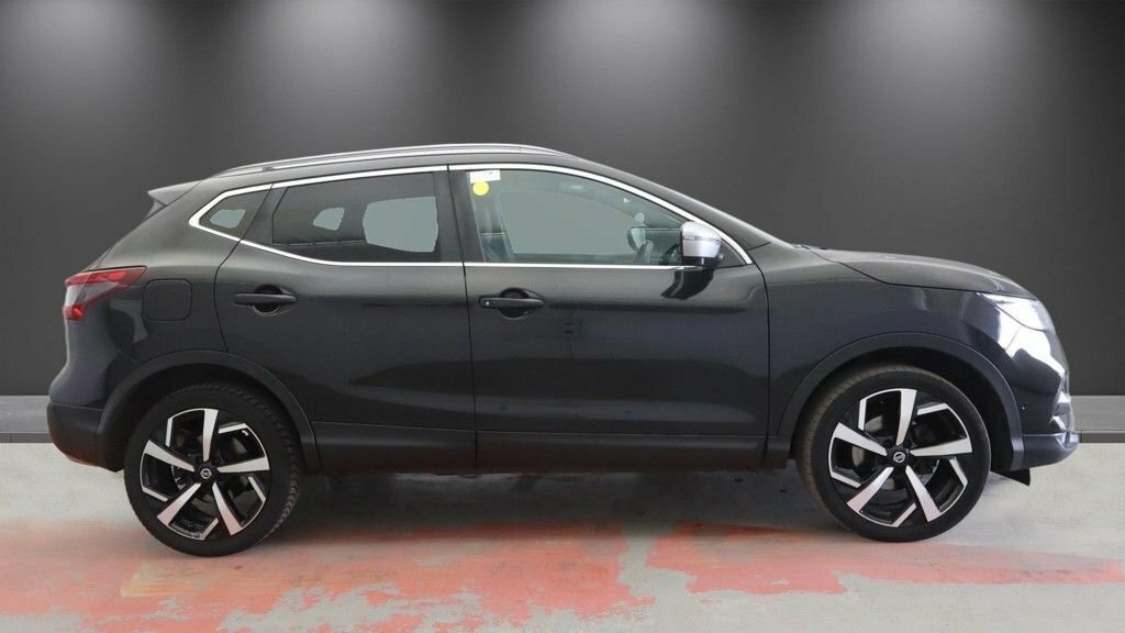 Nissan Qashqai 1.3L Tekna Black #5