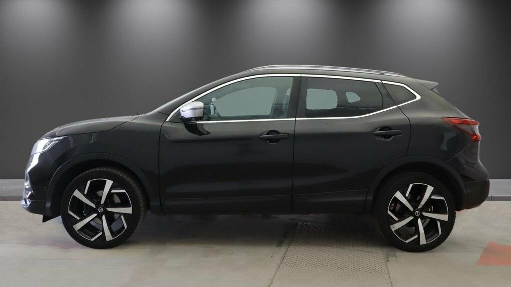 Nissan Qashqai 1.3L Tekna Black #6