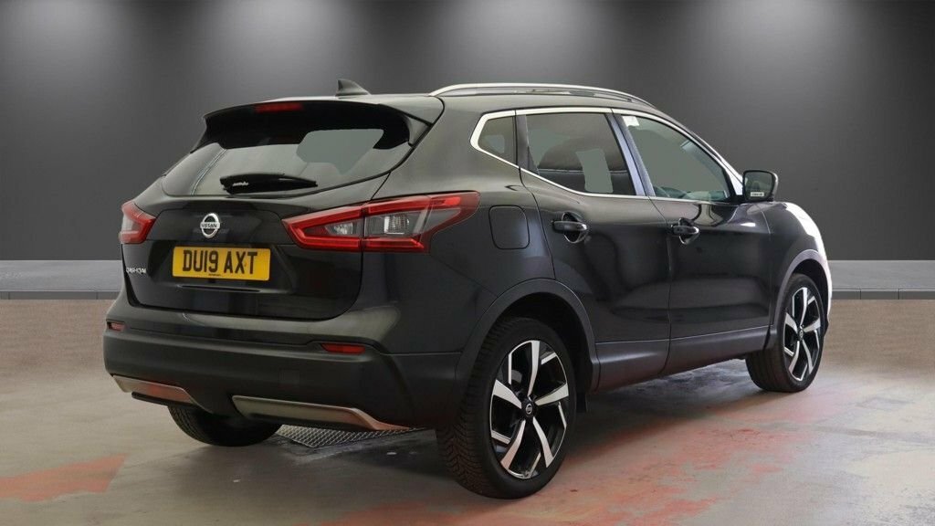 Nissan Qashqai 1.3L Tekna Black #4