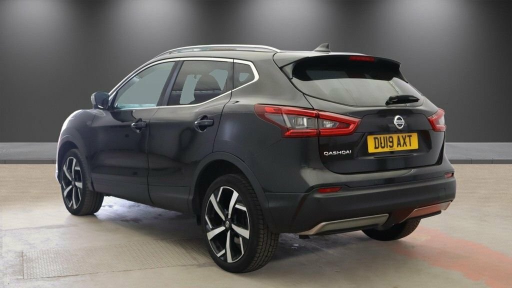 Nissan Qashqai 1.3L Tekna Black #3