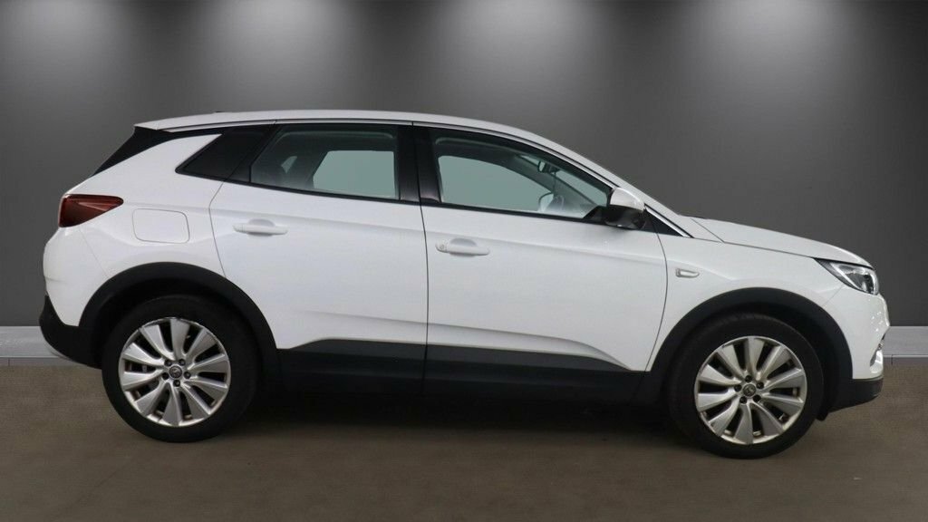 Vauxhall Grandland X 1.2L Elite Nav White #5