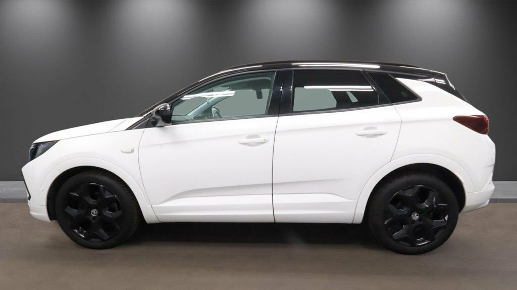 Vauxhall Grandland 1.2L Ultimate White #6