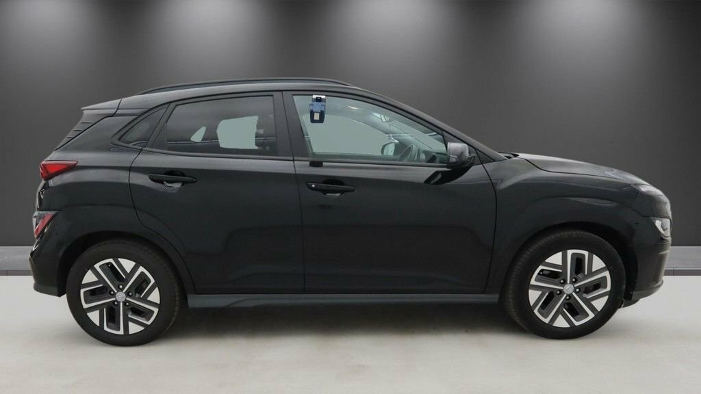 Hyundai Kona Suv Black #5