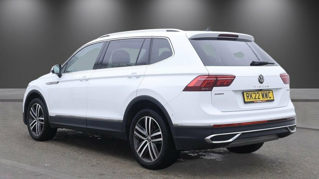 Volkswagen Tiguan Allspace 2L Elegance White #3