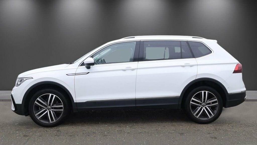 Volkswagen Tiguan Allspace 2L Elegance White #6