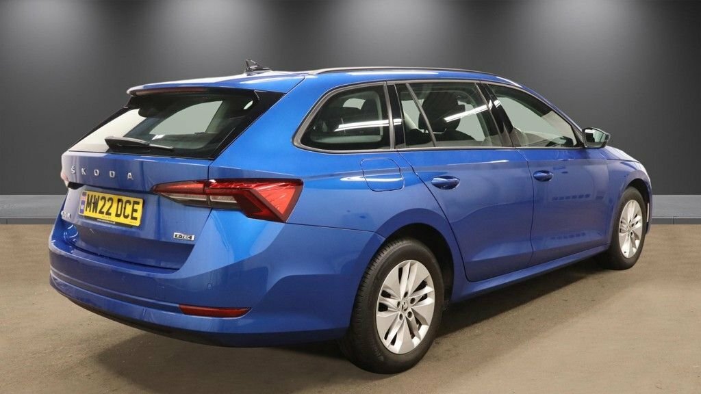 Skoda Octavia 1L Se Blue #4