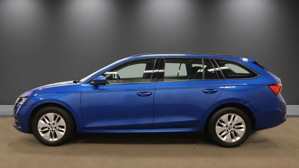 Skoda Octavia 1L Se Blue #6