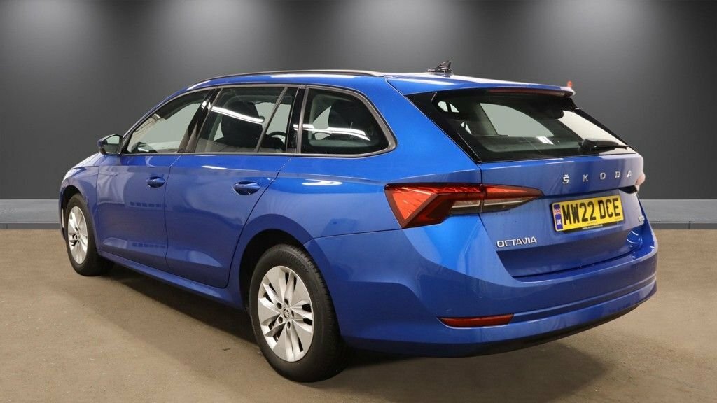 Skoda Octavia 1L Se Blue #3