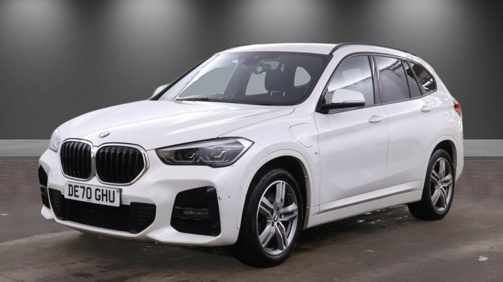 BMW X1 1.5L M Sport White #2