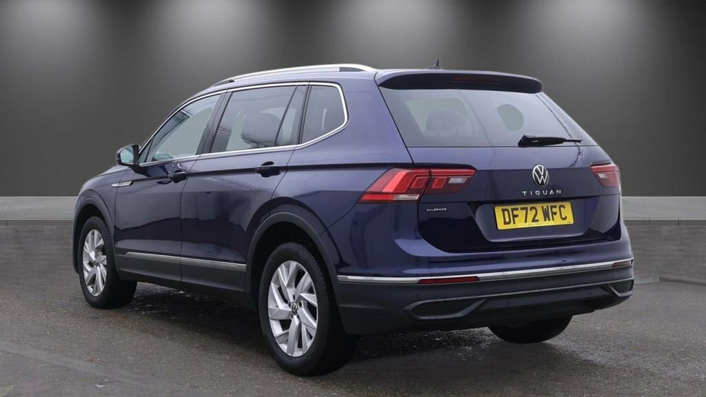 Volkswagen Tiguan Allspace 1.5L Life Blue #3