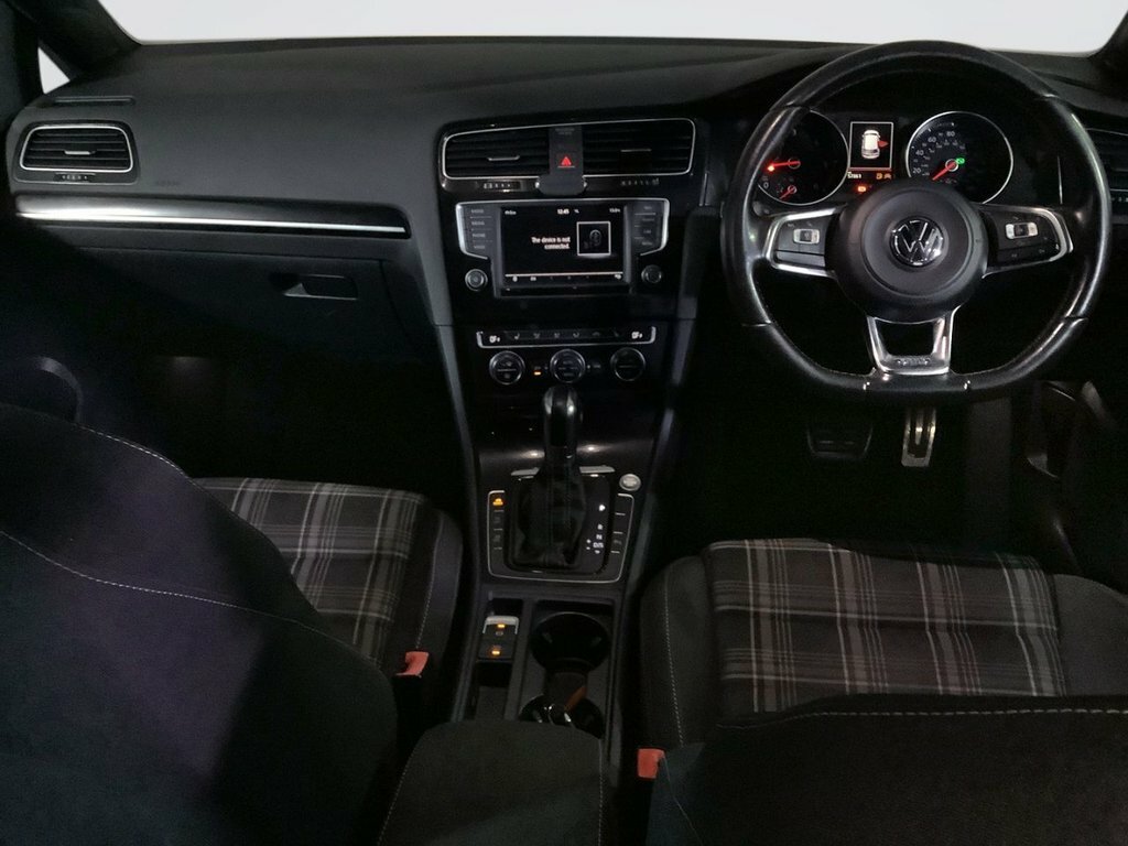 Volkswagen Golf 2L Gtd White #3