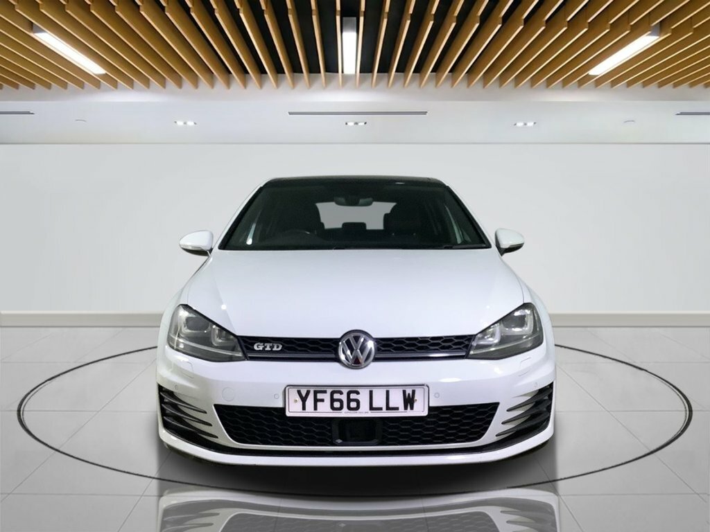Volkswagen Golf 2L Gtd White #2