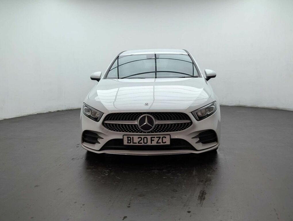 Mercedes-Benz A Class 1.3 A 200 Amg Line BL20FZC White #3