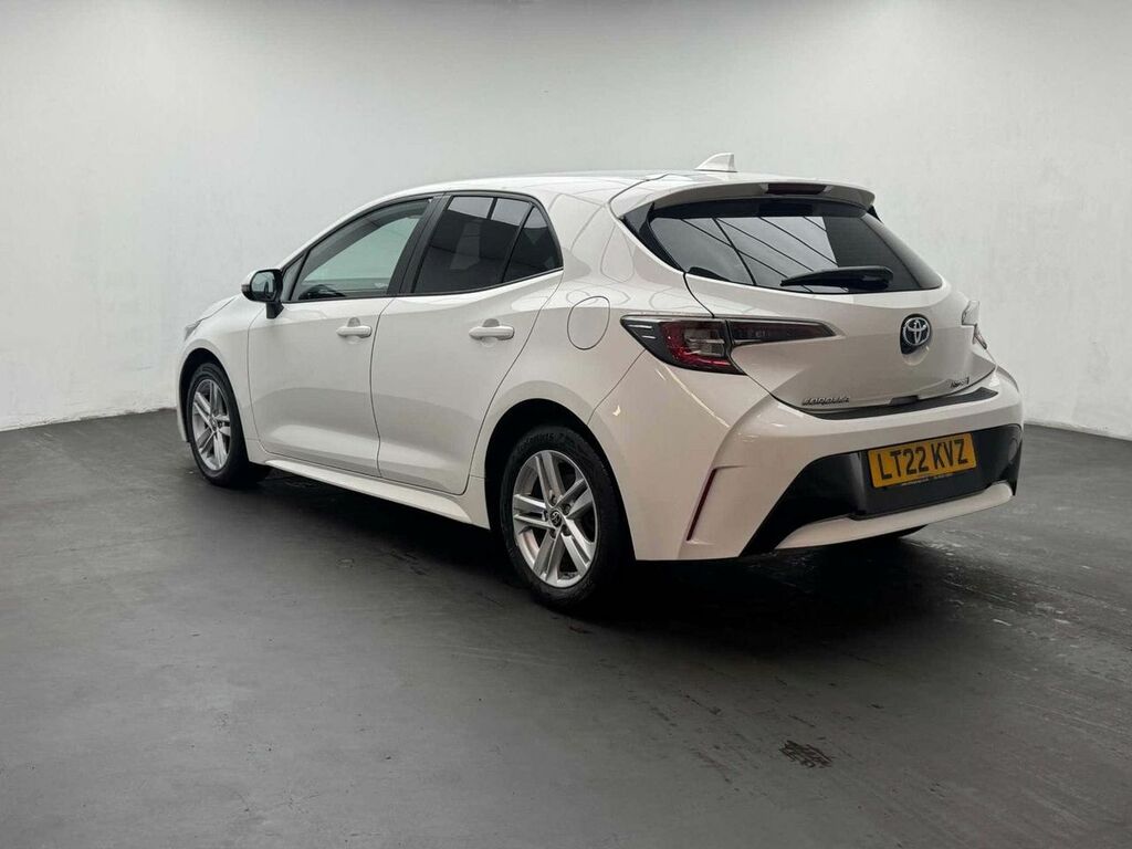 Toyota Corolla 1.8 Corolla Icon Hev Cvt White #3