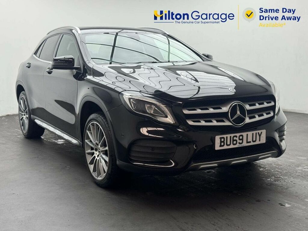 Mercedes-Benz GLA Class 1.6 Gla 200 Amg Line Edition Black