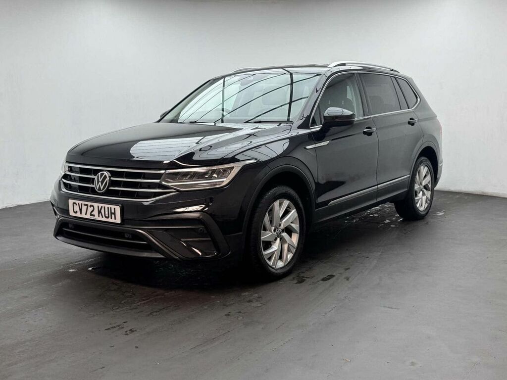 Volkswagen Tiguan Allspace 1.5 Tiguan Allspace Life Tsi CV72KUH Black #4