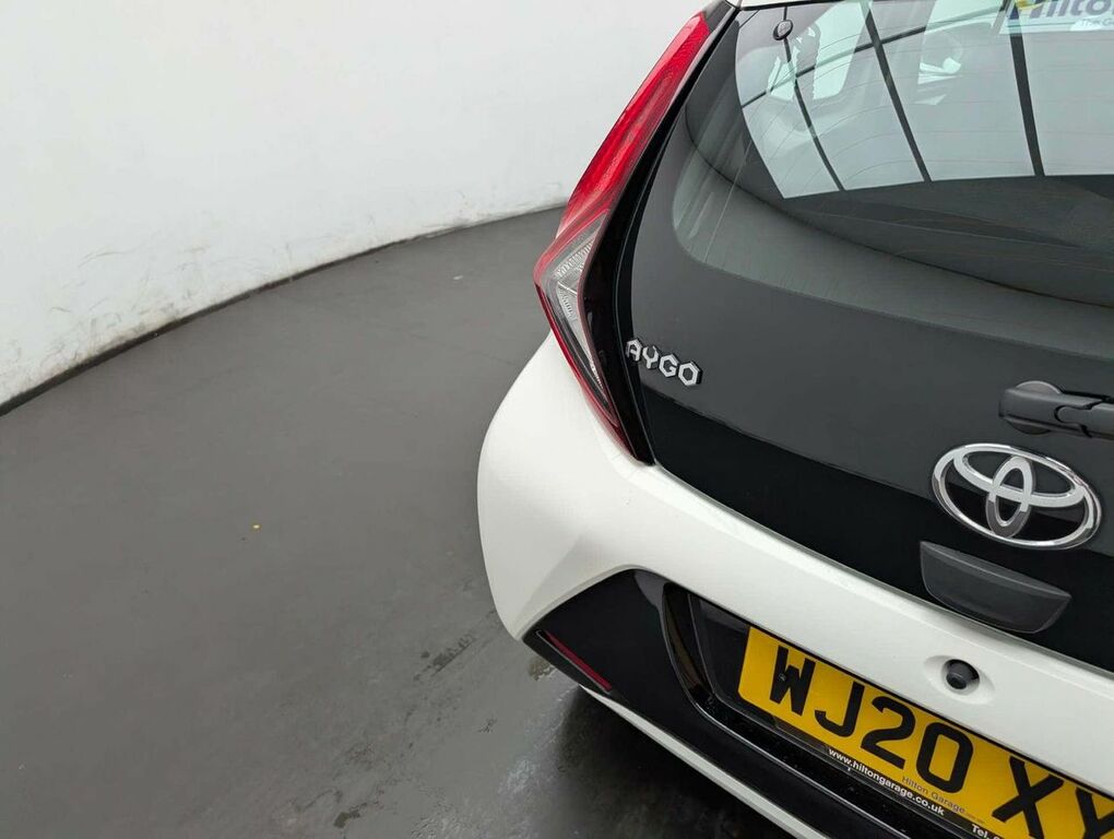 Toyota Aygo X Aygo X-play Vvt-i Red #12