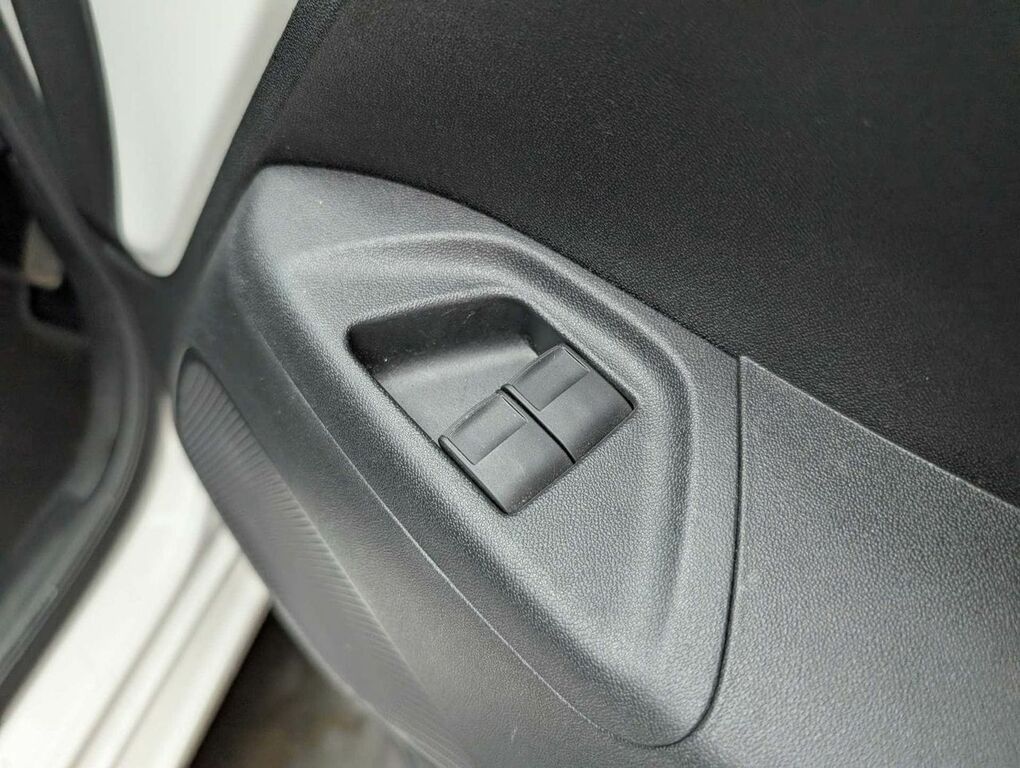 Toyota Aygo X Aygo X-play Vvt-i Red #26