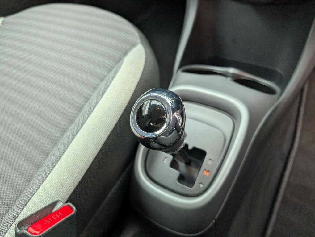 Toyota Aygo X Aygo X-play Vvt-i Red #21