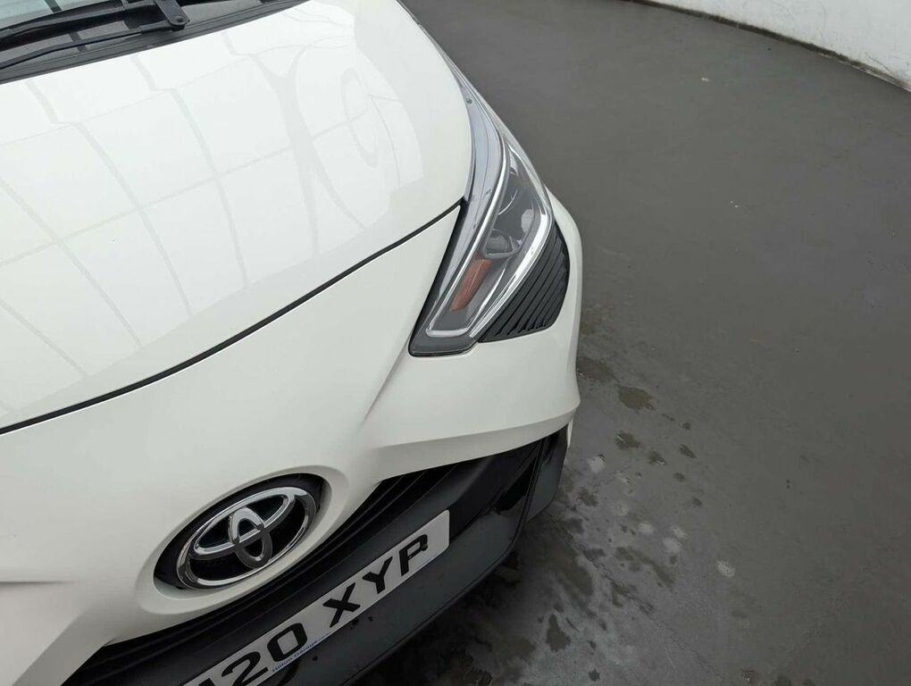Toyota Aygo X Aygo X-play Vvt-i Red #11