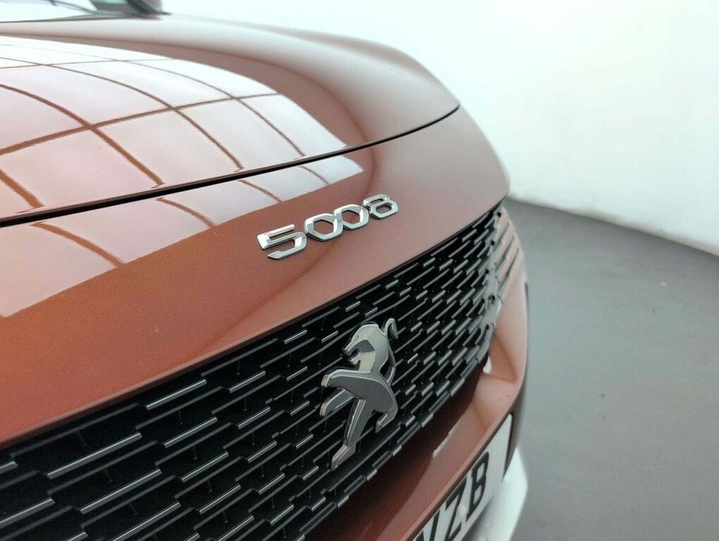 Peugeot 5008 1.2 Puretech Allure Premium Eat8 Red #28