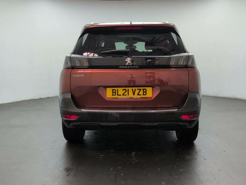 Peugeot 5008 1.2 Puretech Allure Premium Eat8 Red #7