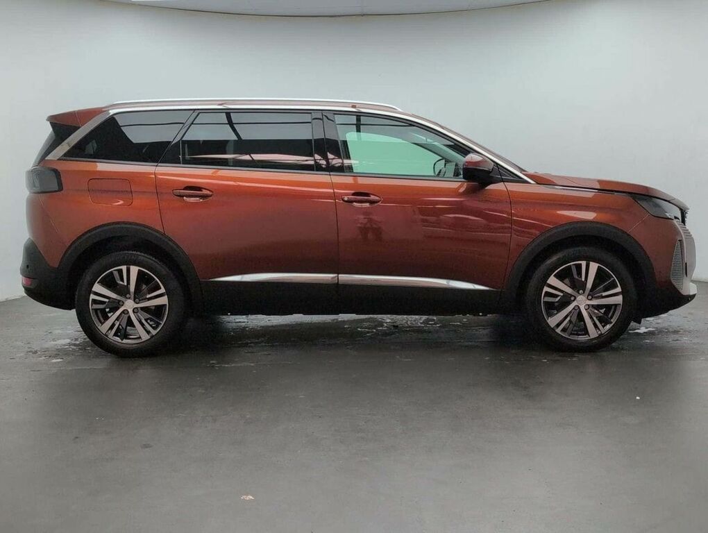 Peugeot 5008 1.2 Puretech Allure Premium Eat8 Red #9