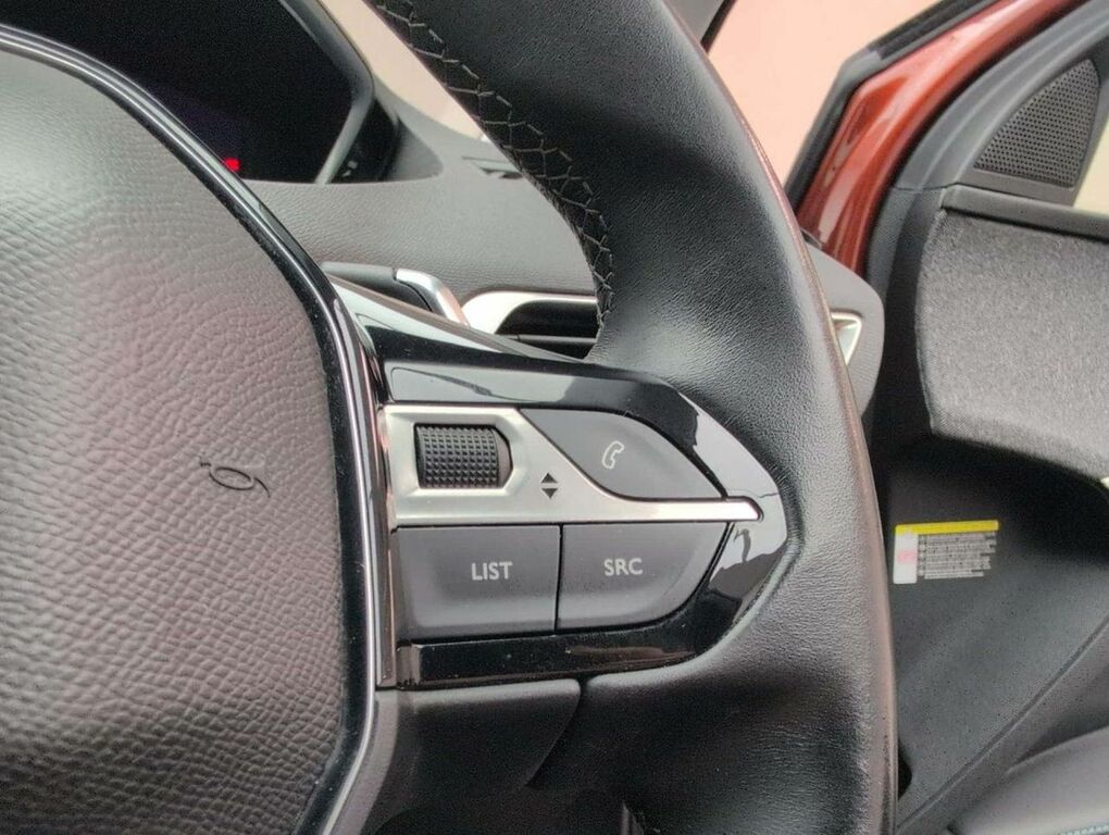 Peugeot 5008 1.2 Puretech Allure Premium Eat8 Red #19