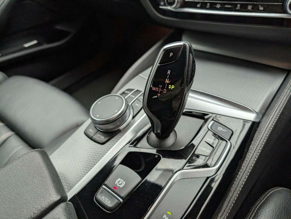 BMW 5 Series 2.0 520D Mht Se Saloon Hybrid Steptroni Blue #21