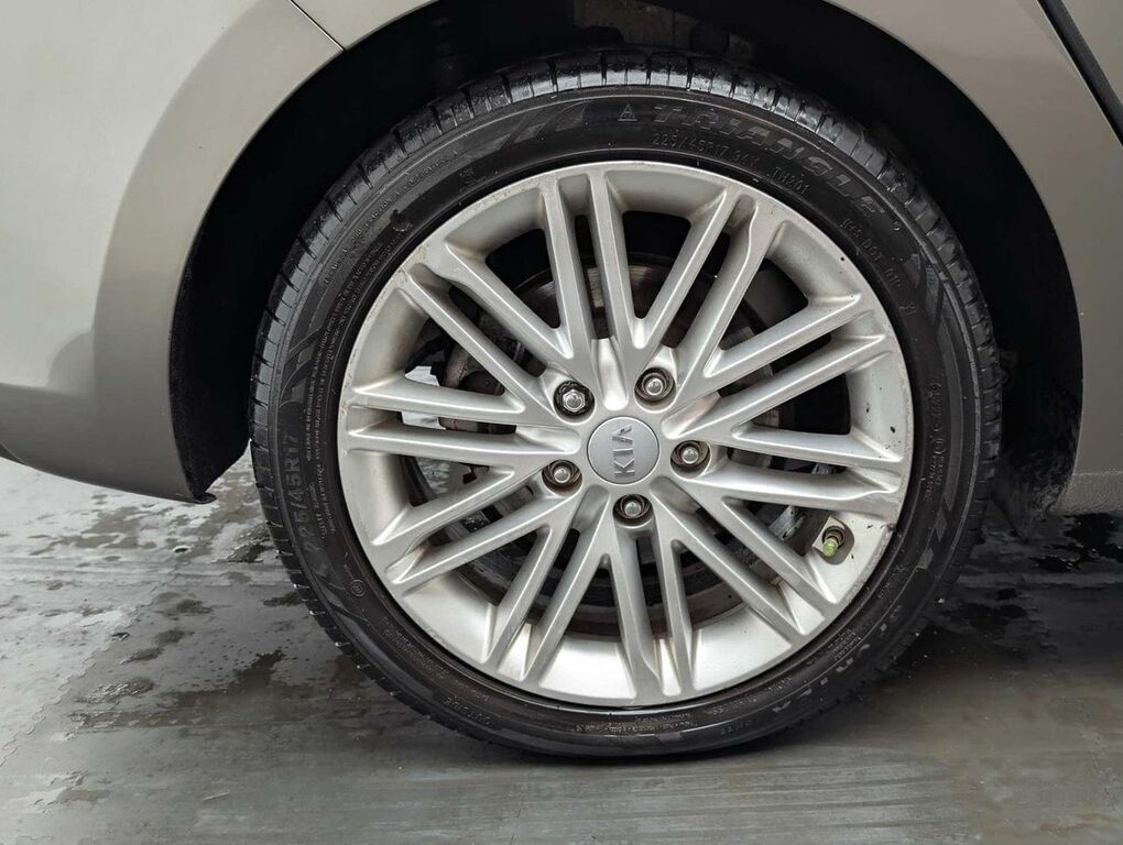 Kia Carens 1.6 Gdi 2 Mpv Euro 6 Ss 133 Black #11