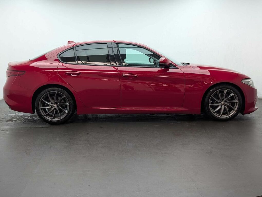 Alfa Romeo Giulia 2.0 Giulia Veloce Tb Red #5