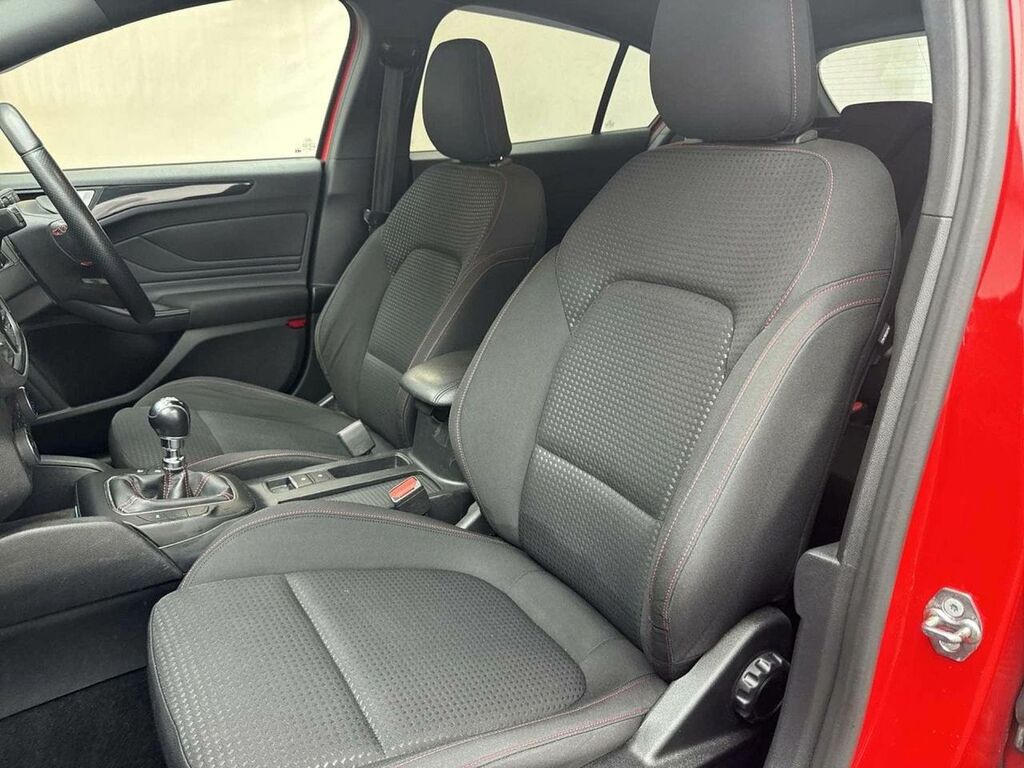 Ford Focus Estate 1.0T 125Ps Ecoboost Zetec Estate 201919 White #24
