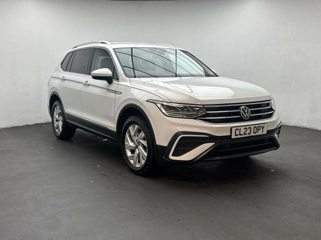 Volkswagen Tiguan Allspace 1.5 Tiguan Allspace Life Tsi White