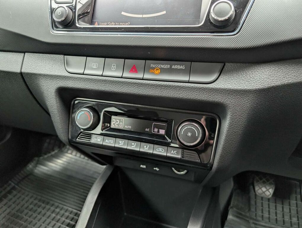 Skoda Fabia Hatchback Blue #31