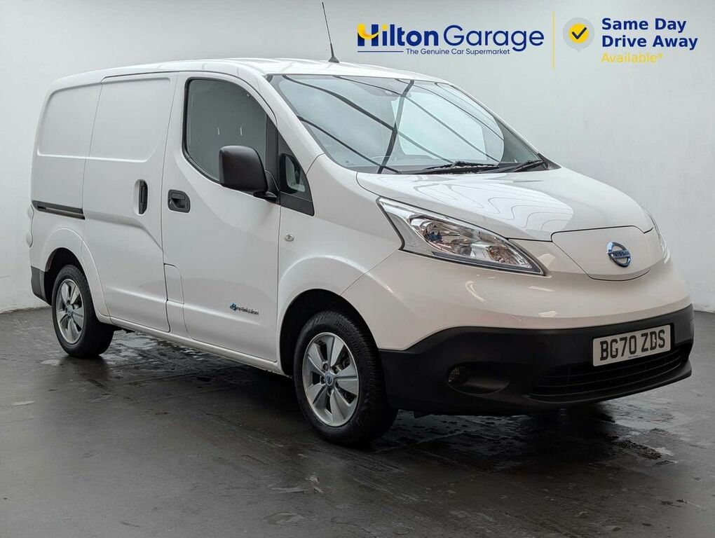 Nissan e-NV200 40Kwh Tekna Panel Van Swb Quick White