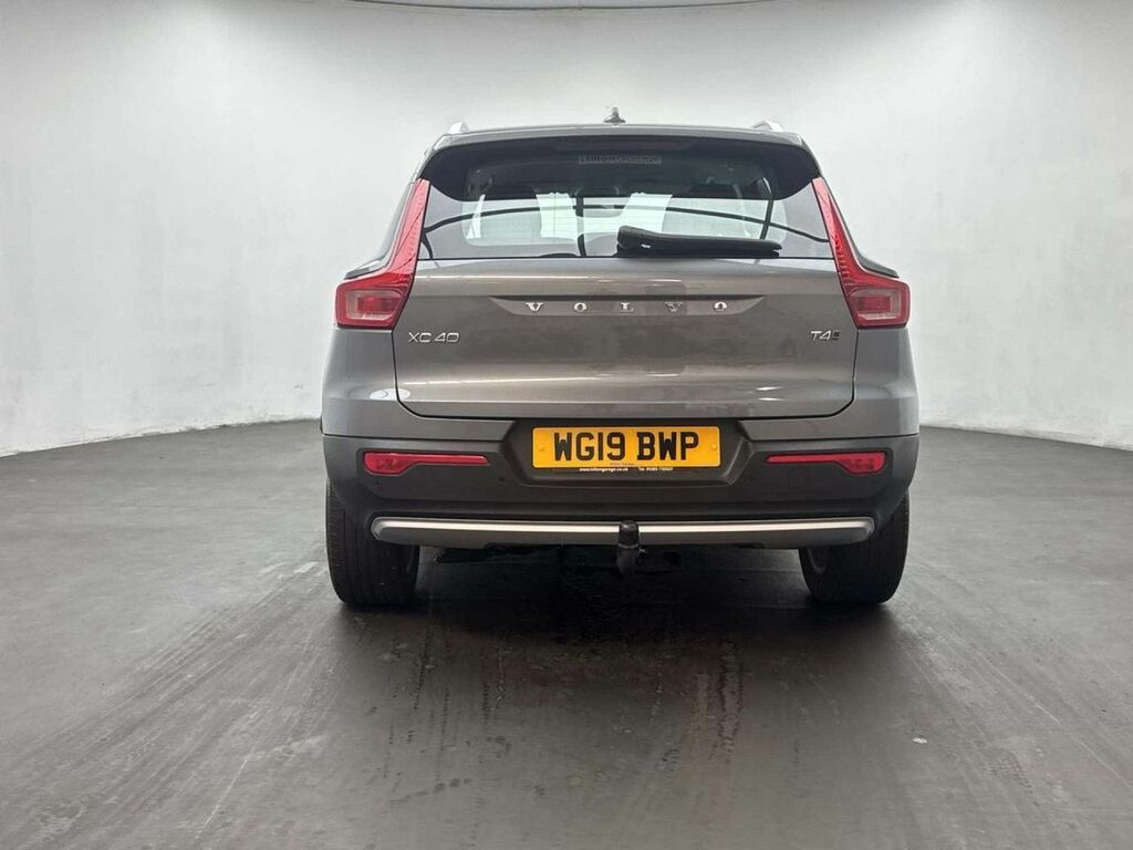 Volvo XC40 2.0 Xc40 Momentum T4 Awd 4Wd Grey #6