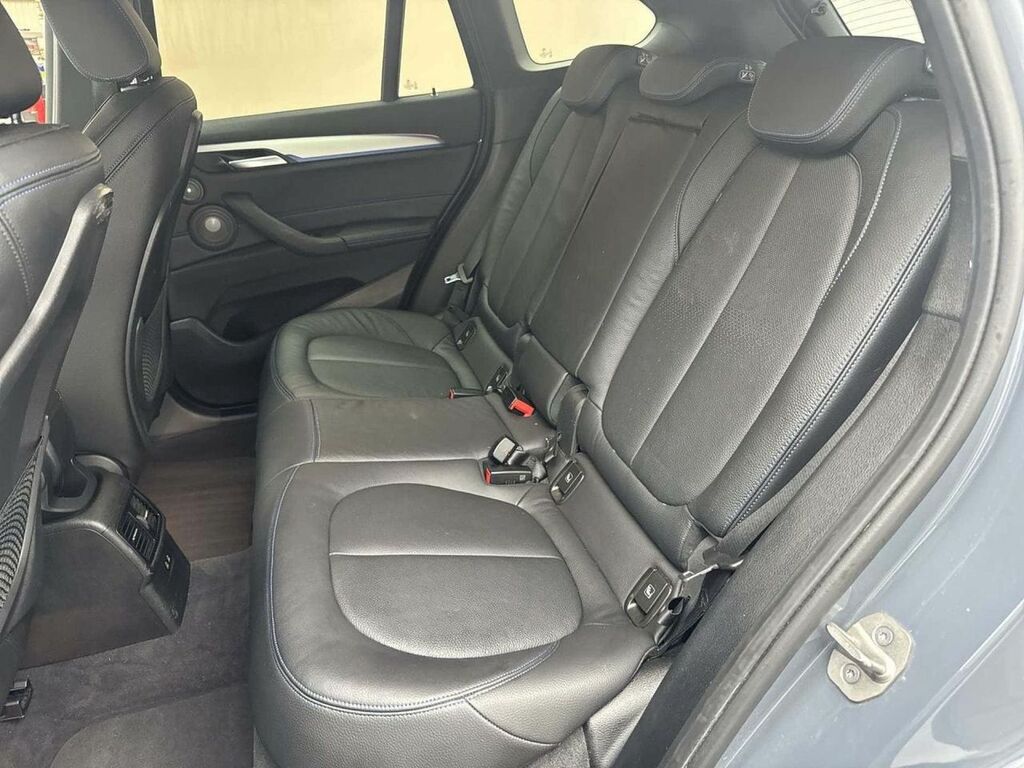 BMW X1 Xline Silver #28