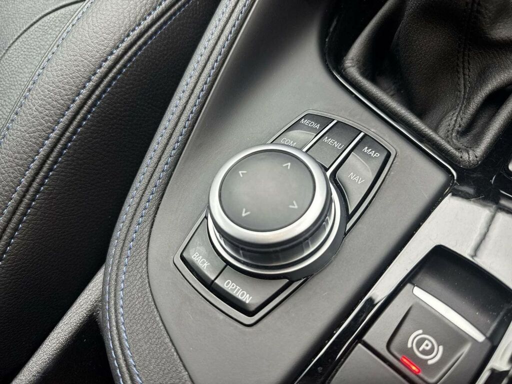 BMW X1 Xline Silver #16