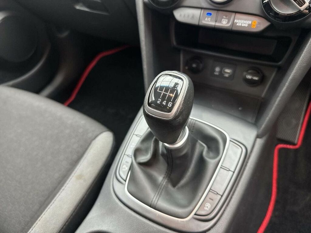 Hyundai Kona Hatchback Blue #17