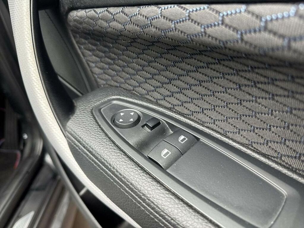 BMW 2 Series M240i Nav Step White #23
