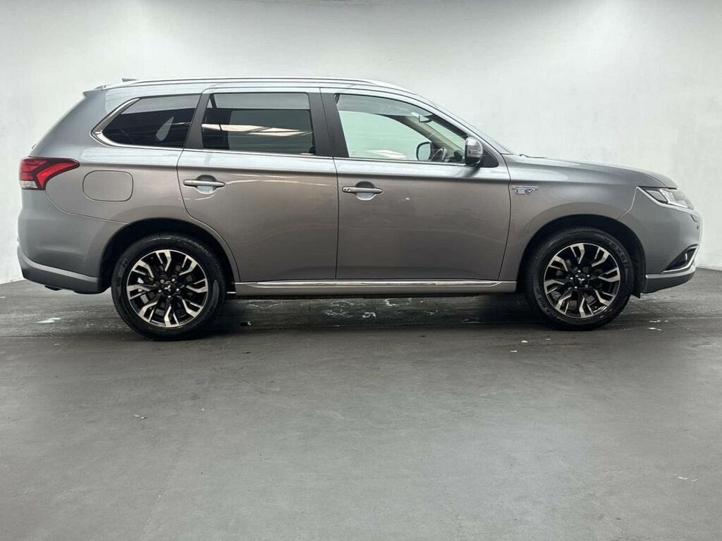Mitsubishi Outlander Phev Gx 3H Plus Black #9