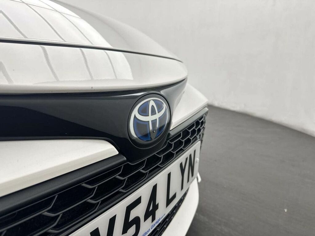 Toyota Corolla Excel White #41