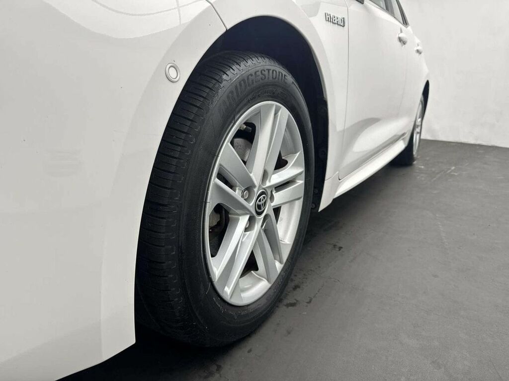 Toyota Corolla Excel White #38