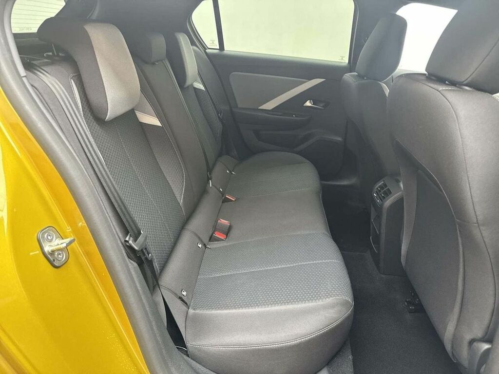 Vauxhall Astra Vauxhall Astra Ultimate Red #31