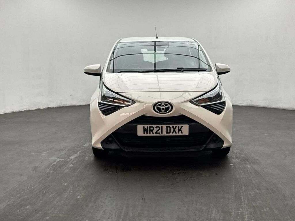 Toyota Aygo X 1.0 Aygo X-play Tss Vvt-i White #3