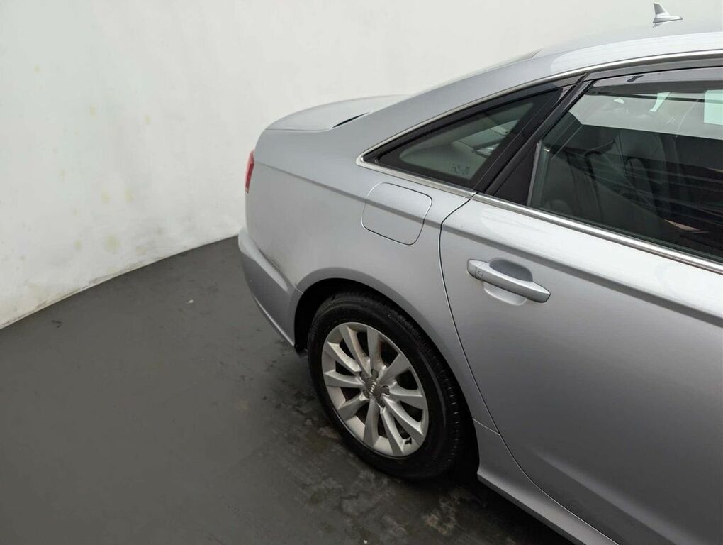 Audi A6 Saloon Saloon Black #9