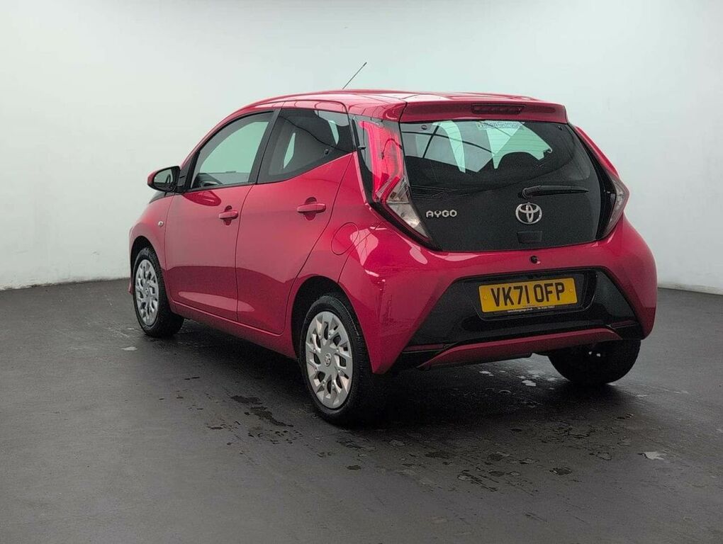 Toyota Aygo X 1.0 Aygo X-play Tss Vvt-i Cvt Red #6