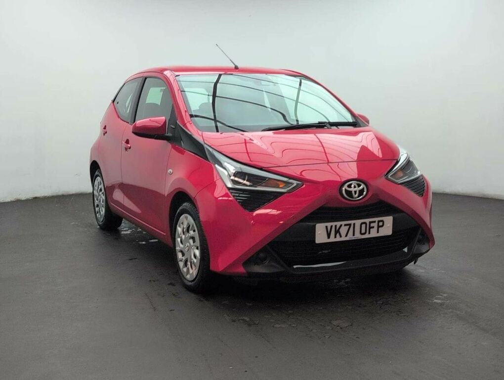 Toyota Aygo X 1.0 Aygo X-play Tss Vvt-i Cvt Red #2