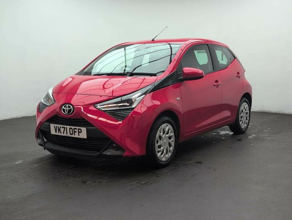 Toyota Aygo X 1.0 Aygo X-play Tss Vvt-i Cvt Red #4